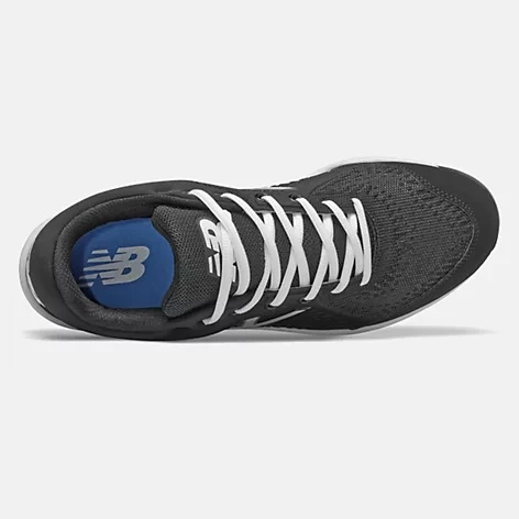 New Balance – Men’s Black/White 3000v5 Fresh Foam Molded Cleat (PL3000K5) 4 New Balance – Men’s Black/White 3000v5 Fresh Foam Molded Cleat (PL3000K5) - Image 2