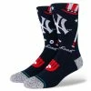 Stance – NEW YORK YANKEES LANDMARK CREW SOCKS 1 Stance – NEW YORK YANKEES LANDMARK CREW SOCKS -Baseballism shop Yankees Land 1