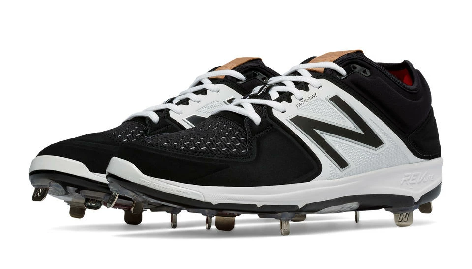 New Balance β Black/White Low-Cut 3000v3 Metal Spikes (L3000BK3) 3 New Balance β Black/White Low-Cut 3000v3 Metal Spikes (L3000BK3)