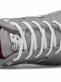 New Balance 4040v5 Metal Spikes – Grey/White (L4040TG5) 8 New Balance 4040v5 Metal Spikes – Grey/White (L4040TG5) -Baseballism shop products l4040tg5 3