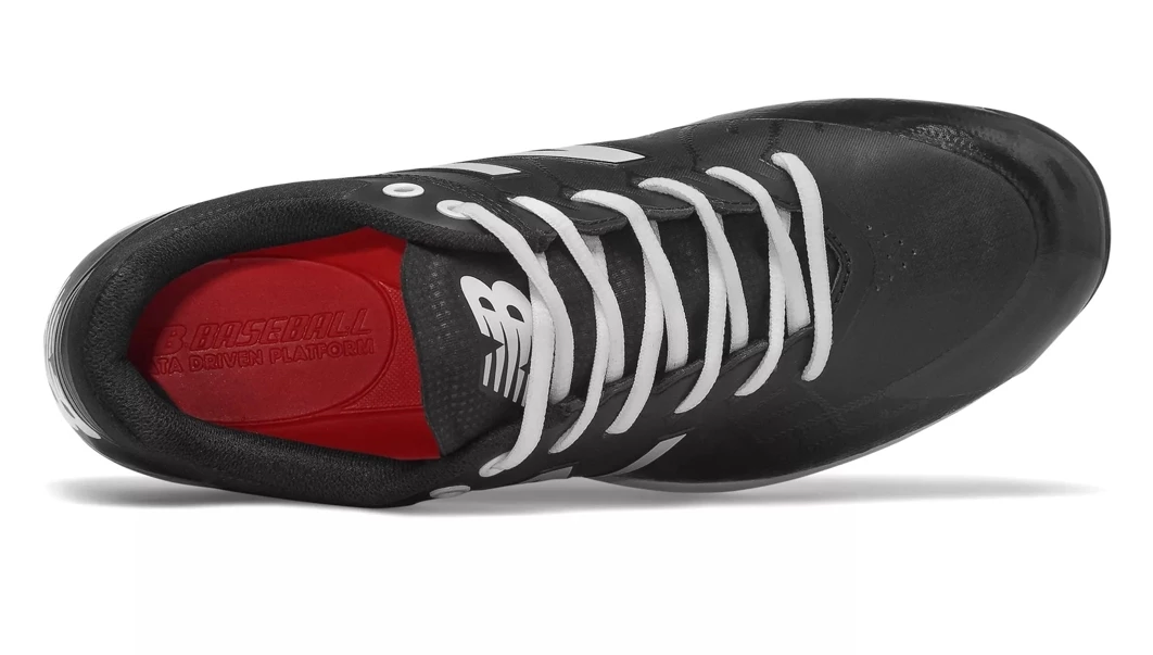 New Balance 4040v5 Adult Molded Cleat – Black/White (PL4040K5) 5 New Balance 4040v5 Adult Molded Cleat – Black/White (PL4040K5) - Image 3