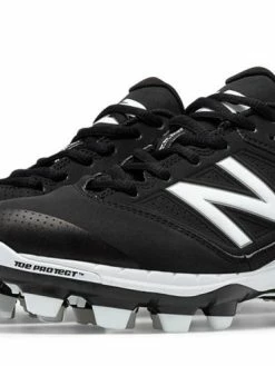 New Balance – Black/White Women’s Fastpitch Cleats (SP4040B1)