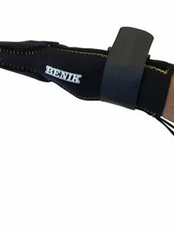 Benik – Black Base-Running Mitt – Closed Thumb (W-137B)
